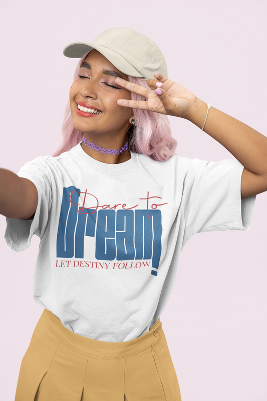 Damen Oversized T-Shirt mit Spruch "Dare to Dream"